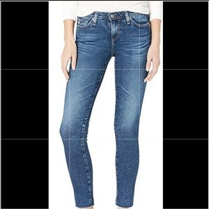 Like new AG legging ankle skinny jean